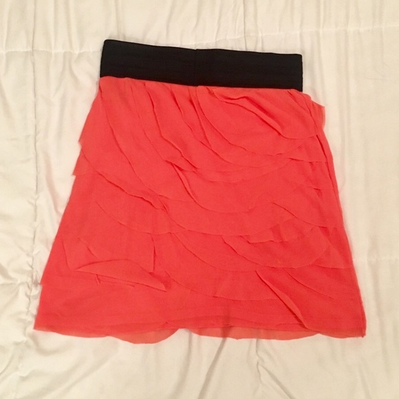 🌷 Express Peach Petal Skirt😍 - Picture 4 of 4